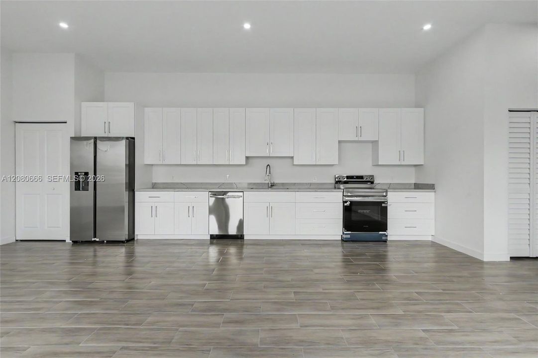 For Sale: $829,900 (0 beds, 0 baths, 2668 Square Feet)