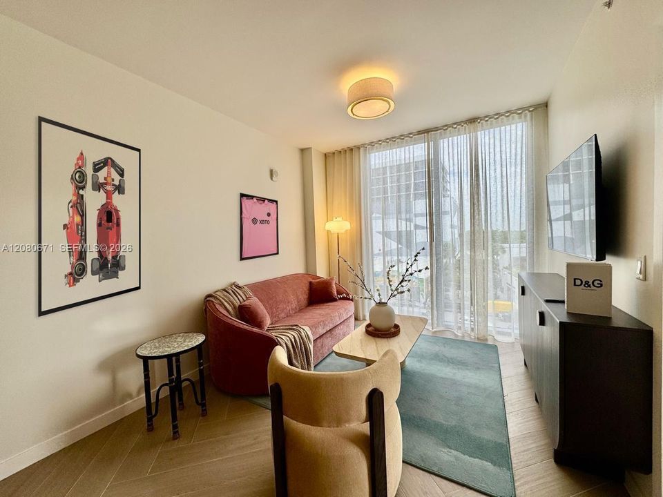 For Rent: $6,750 (2 beds, 2 baths, 804 Square Feet)