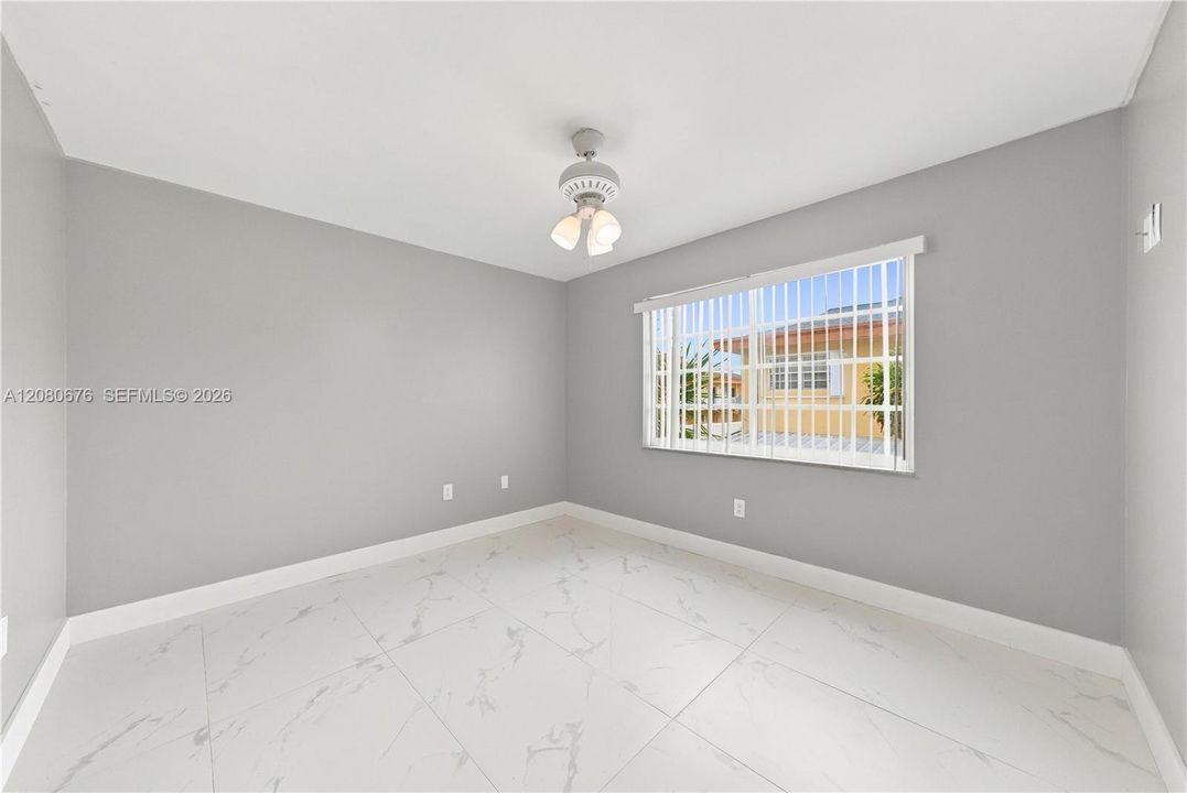 For Rent: $2,350 (2 beds, 2 baths, 1000 Square Feet)