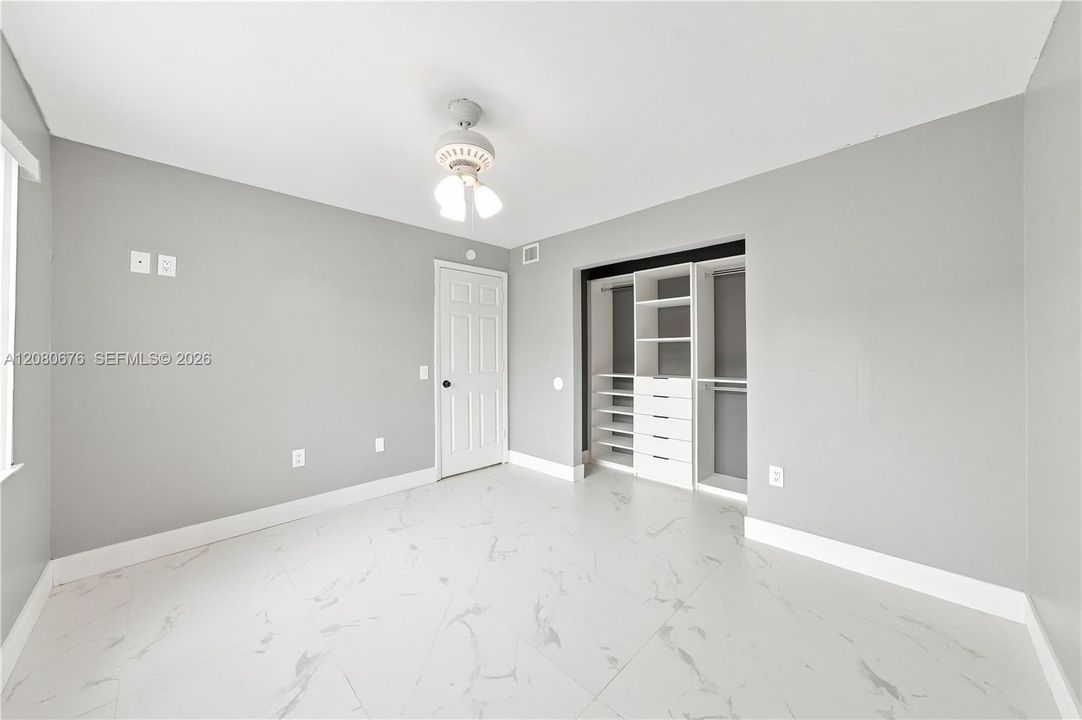 For Rent: $2,350 (2 beds, 2 baths, 1000 Square Feet)