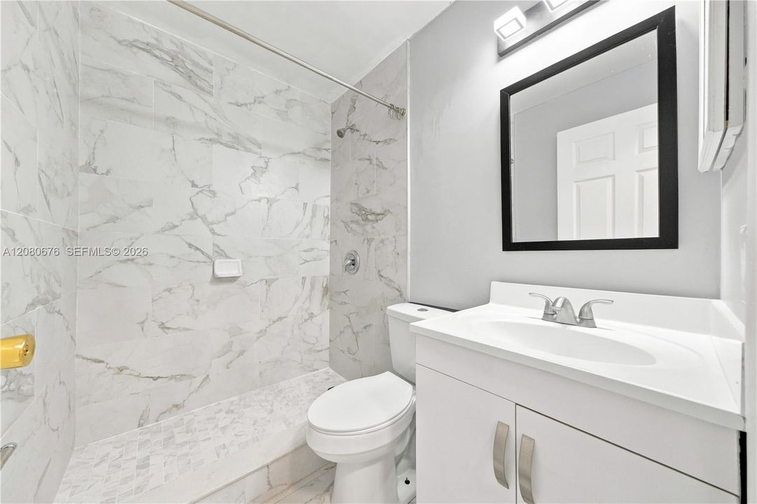 For Rent: $2,350 (2 beds, 2 baths, 1000 Square Feet)