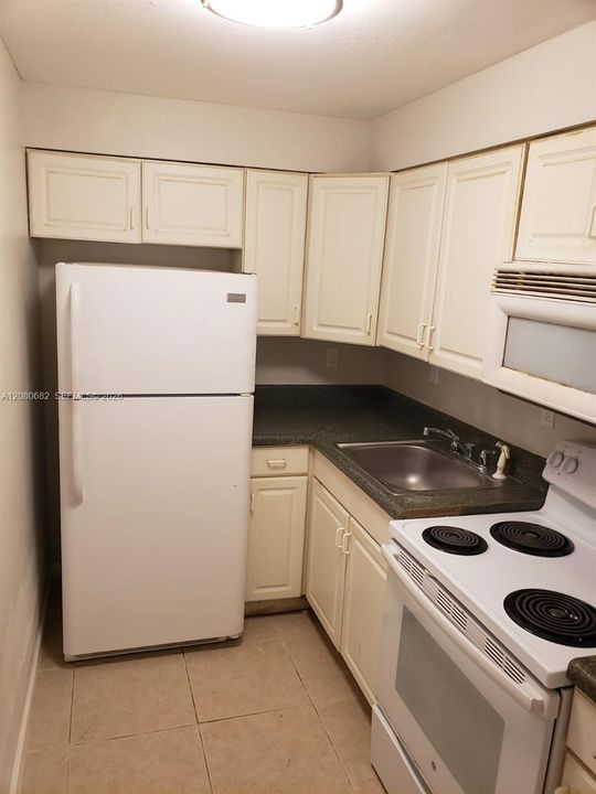 For Rent: $1,450 (1 beds, 1 baths, 0 Square Feet)