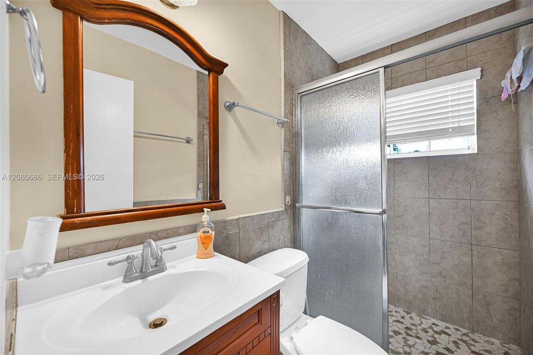 For Sale: $599,900 (4 beds, 2 baths, 1922 Square Feet)