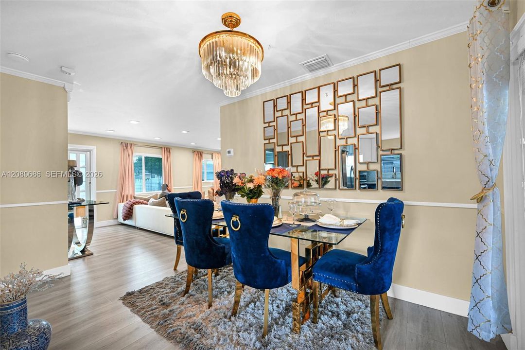 For Sale: $599,900 (4 beds, 2 baths, 1922 Square Feet)