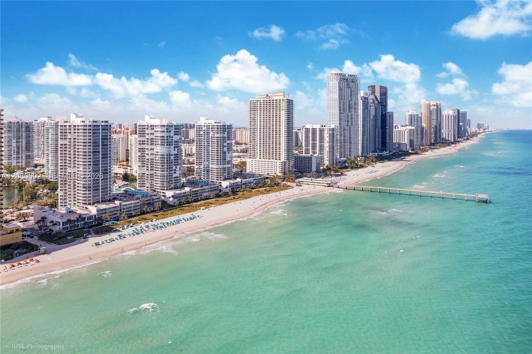 For Rent: $5,600 (2 beds, 2 baths, 1460 Square Feet)