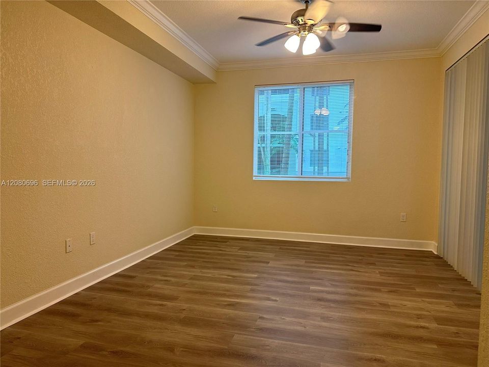 For Rent: $1,850 (1 beds, 1 baths, 744 Square Feet)
