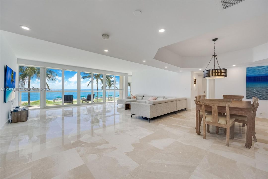 For Rent: $10,000 (3 beds, 3 baths, 2240 Square Feet)