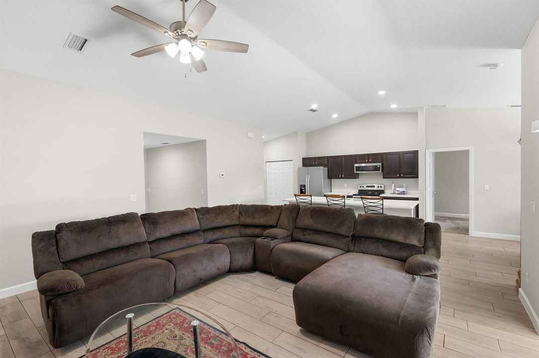 5-web-or-mls-936 SW Harvard Rd - 5
