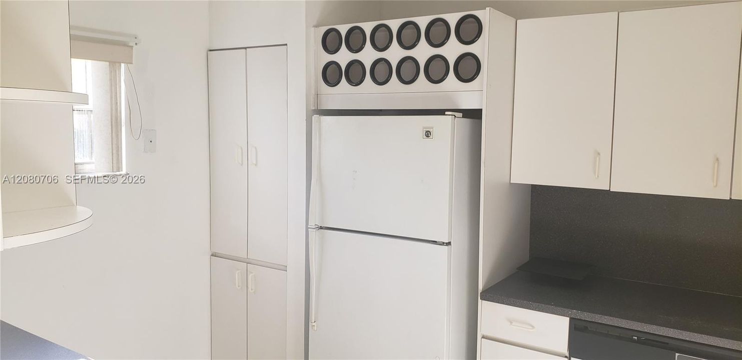 For Rent: $2,470 (2 beds, 2 baths, 1260 Square Feet)