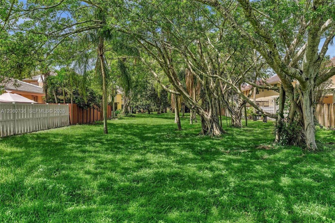 For Sale: $794,000 (4 beds, 3 baths, 2552 Square Feet)
