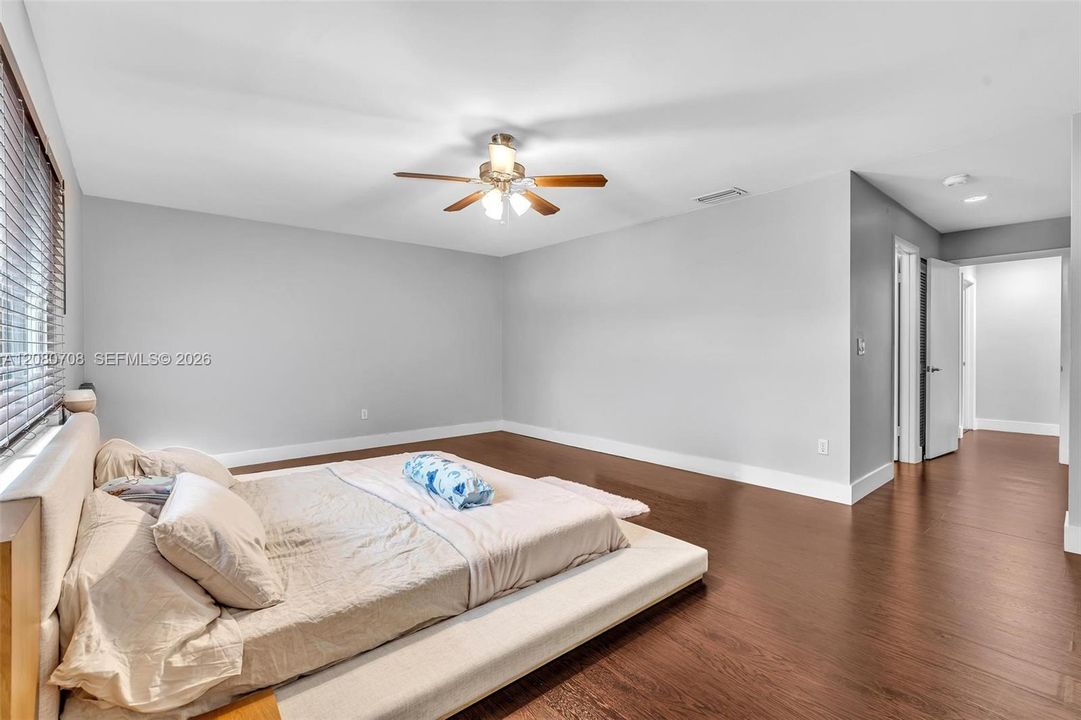 For Sale: $794,000 (4 beds, 3 baths, 2552 Square Feet)