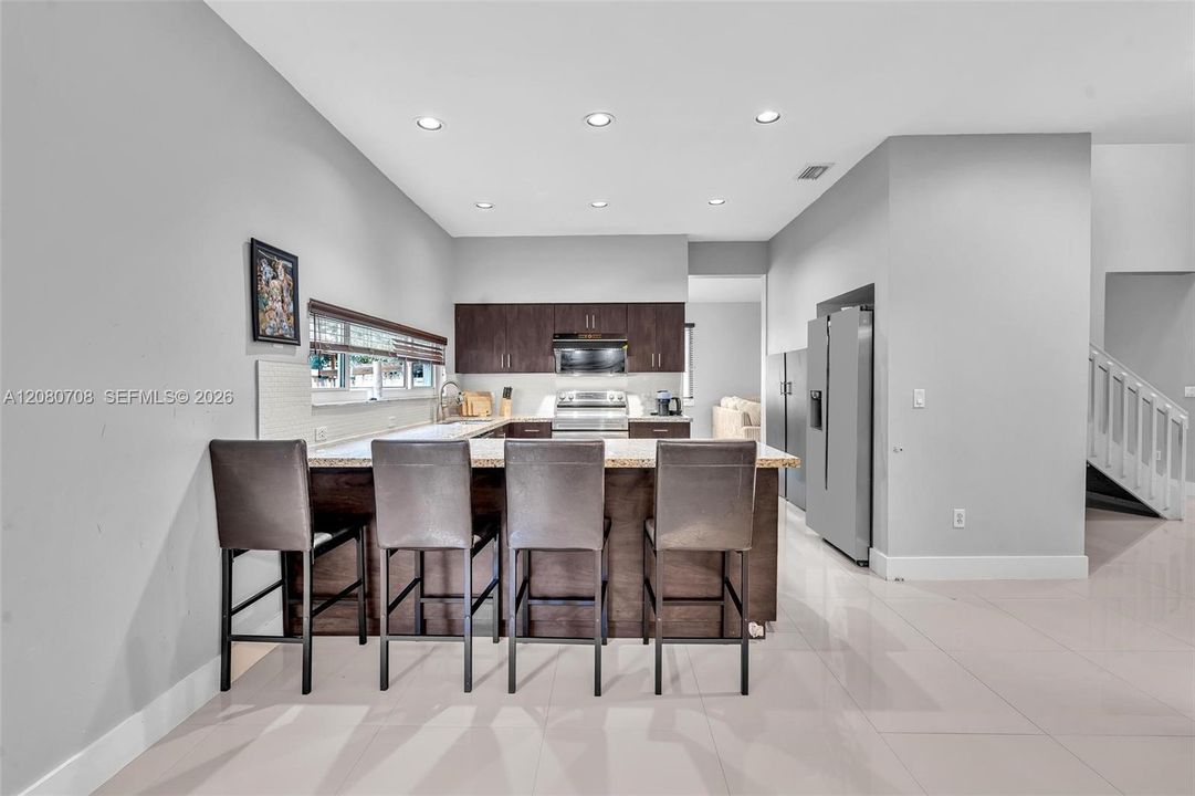For Sale: $794,000 (4 beds, 3 baths, 2552 Square Feet)