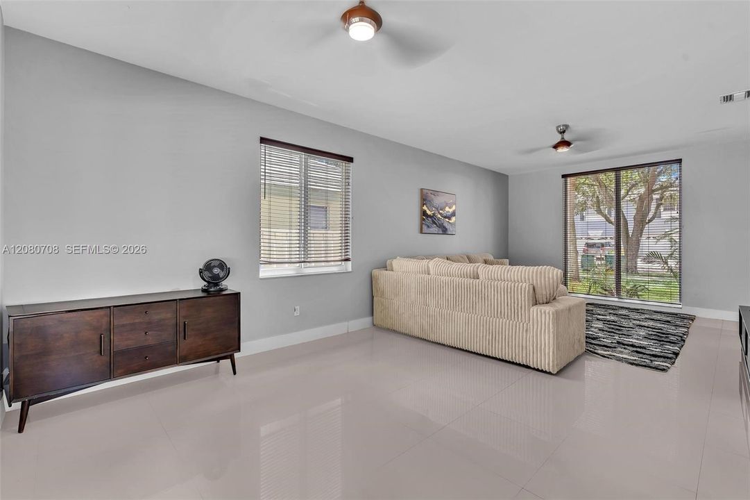For Sale: $794,000 (4 beds, 3 baths, 2552 Square Feet)