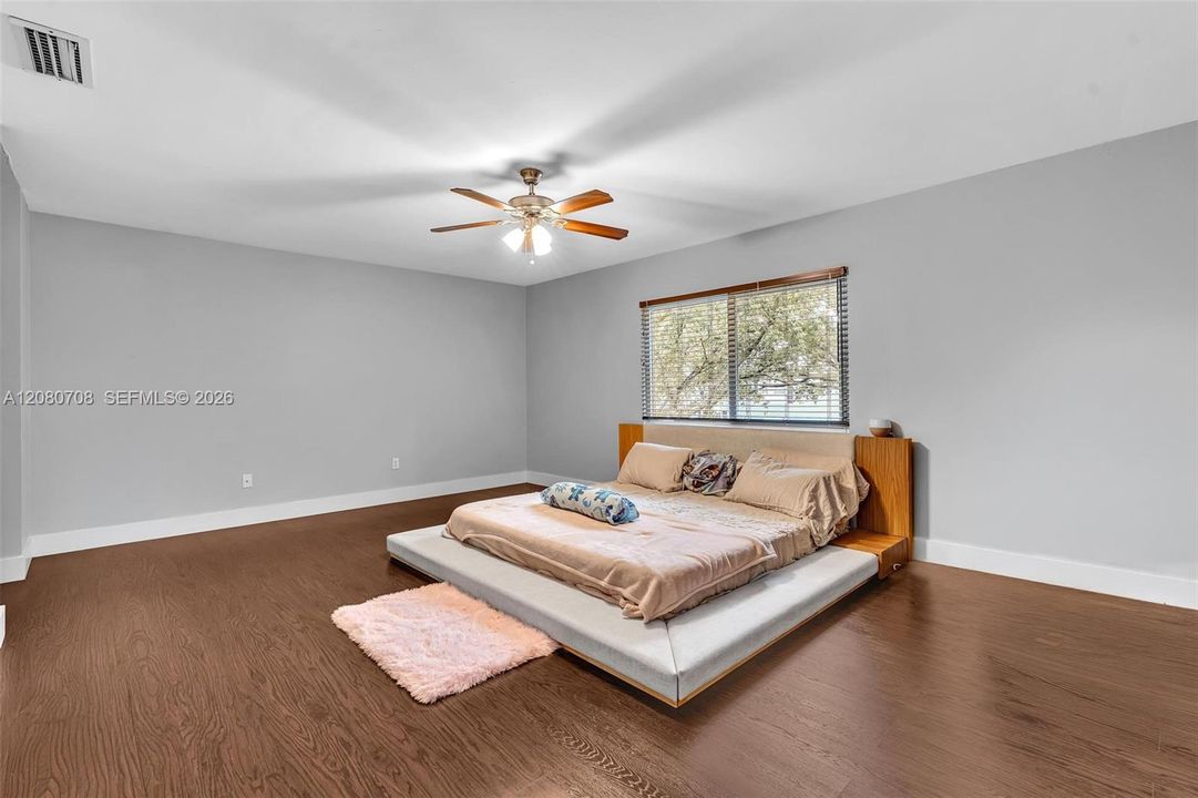 For Sale: $794,000 (4 beds, 3 baths, 2552 Square Feet)