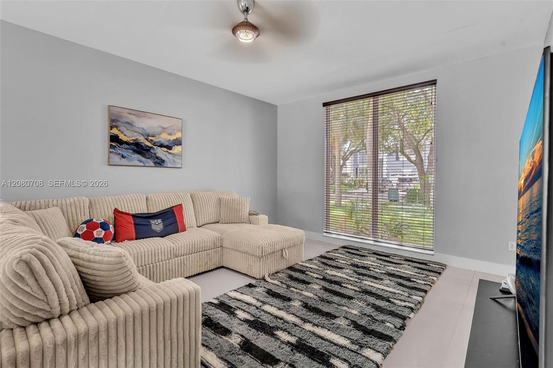 For Sale: $794,000 (4 beds, 3 baths, 2552 Square Feet)