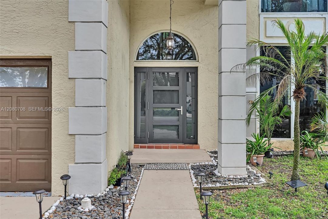 For Sale: $794,000 (4 beds, 3 baths, 2552 Square Feet)