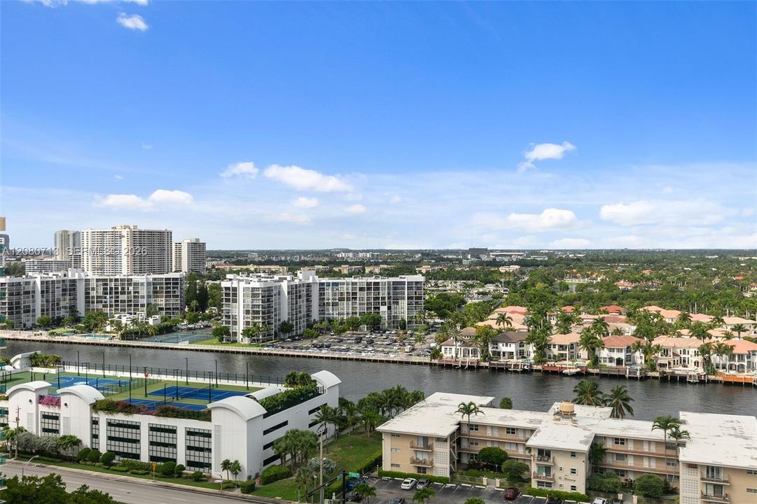 На продажу: $379,000 (1 спален, 1 ванн, 1000 Квадратных фут)