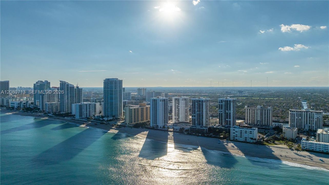 На продажу: $379,000 (1 спален, 1 ванн, 1000 Квадратных фут)