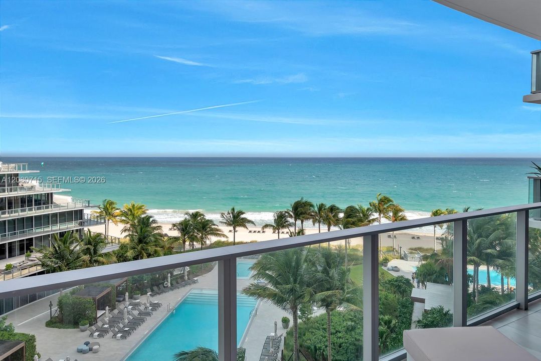 For Rent: $10,800 (1 beds, 2 baths, 1294 Square Feet)