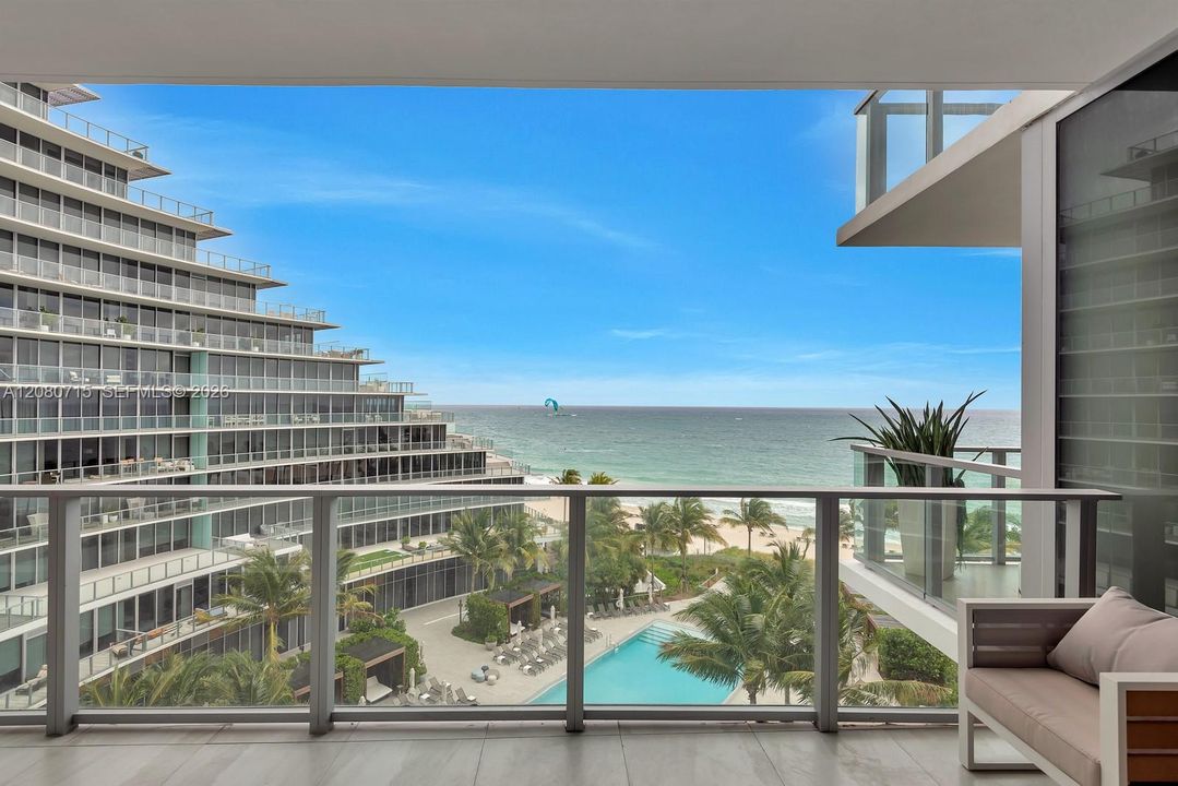 For Rent: $10,800 (1 beds, 2 baths, 1294 Square Feet)