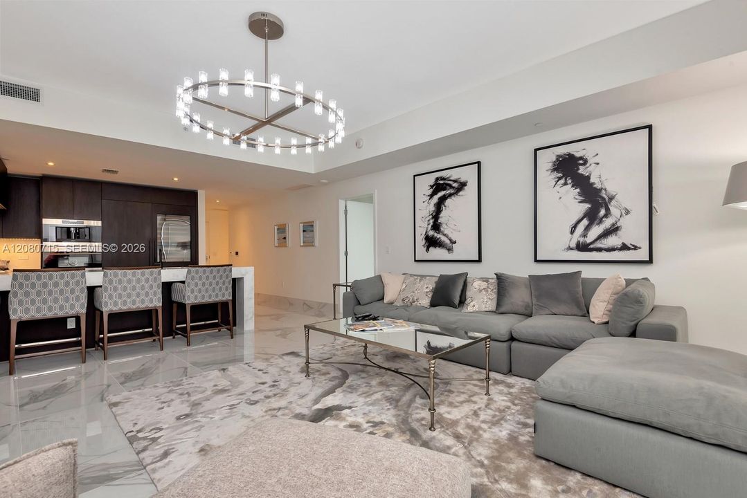 For Rent: $10,800 (1 beds, 2 baths, 1294 Square Feet)