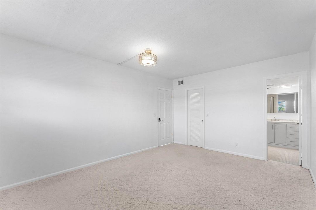 019-29YachtClubDrive-304-NorthPalmBeach-