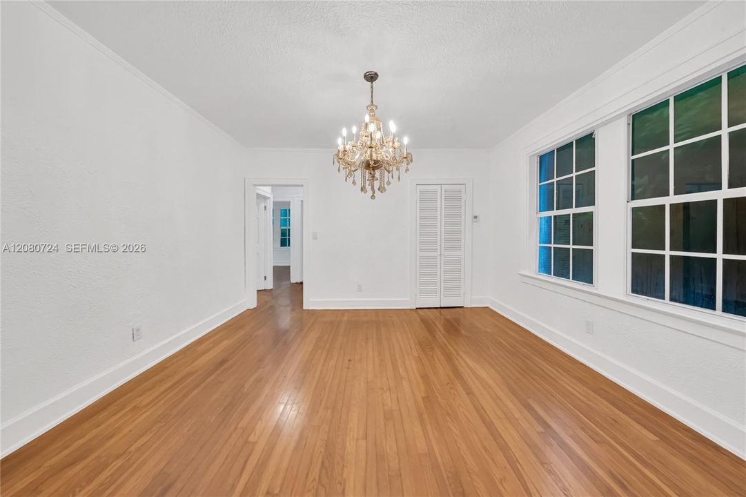 В аренду: $6,000 (3 спален, 2 ванн, 1725 Квадратных фут)