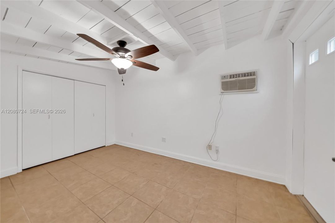 В аренду: $6,000 (3 спален, 2 ванн, 1725 Квадратных фут)