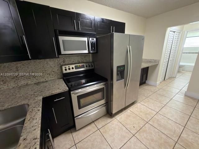 For Rent: $1,700 (1 beds, 1 baths, 600 Square Feet)