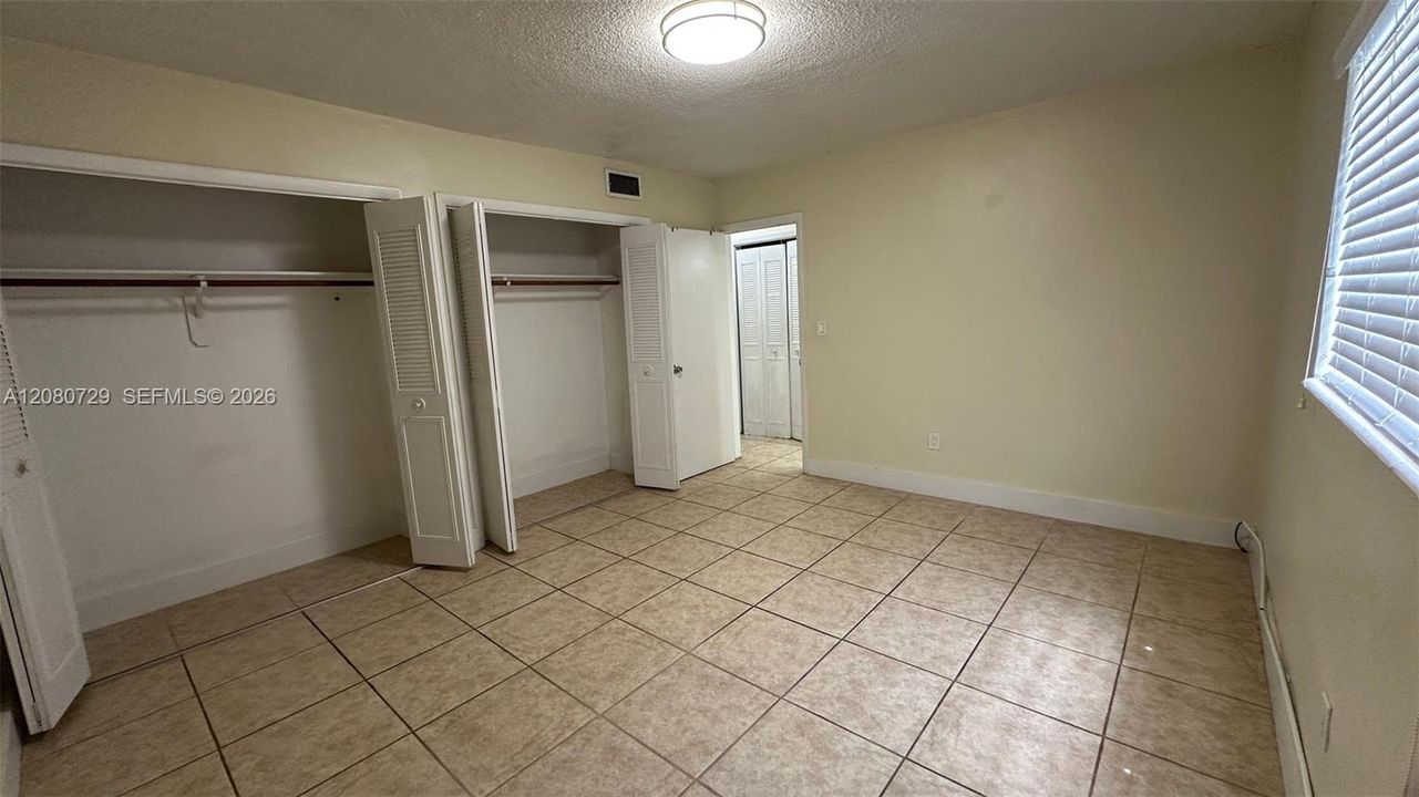 For Rent: $1,700 (1 beds, 1 baths, 600 Square Feet)