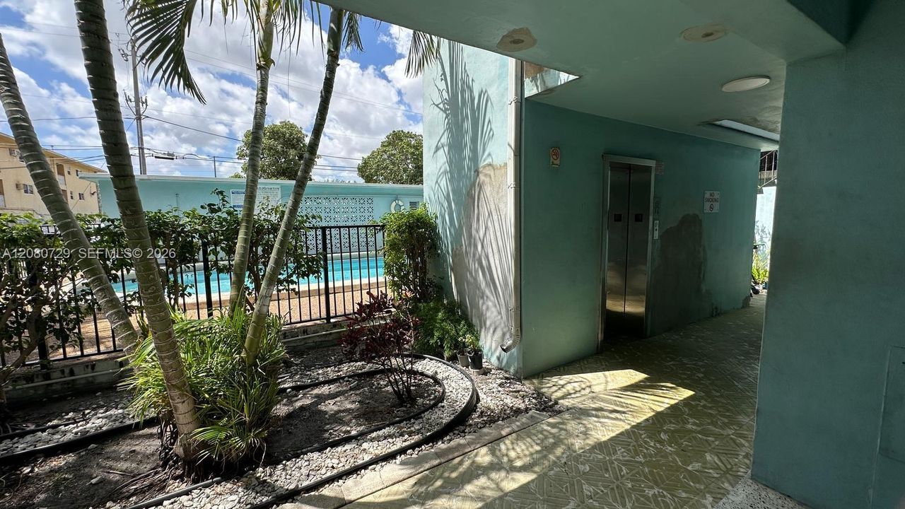 For Rent: $1,700 (1 beds, 1 baths, 600 Square Feet)