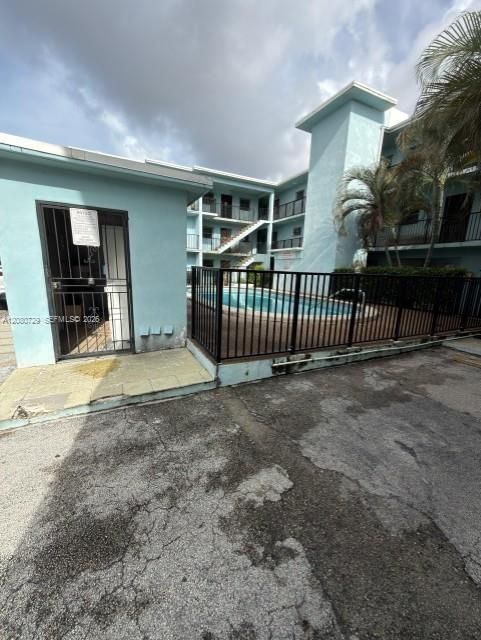 For Rent: $1,700 (1 beds, 1 baths, 600 Square Feet)
