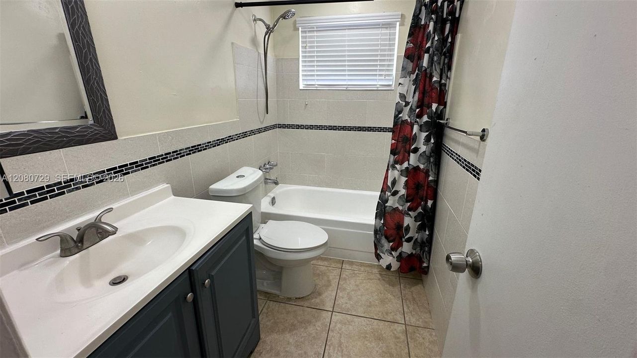 For Rent: $1,700 (1 beds, 1 baths, 600 Square Feet)