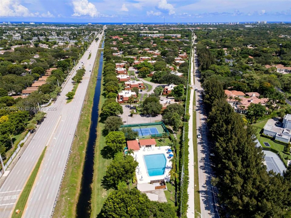 En Venta: $349,900 (2 camas, 2 baños, 1230 Pies cuadrados)