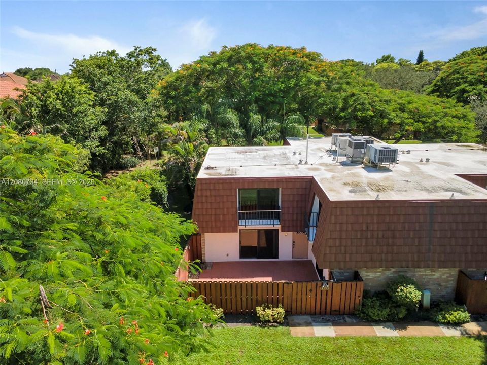 En Venta: $349,900 (2 camas, 2 baños, 1230 Pies cuadrados)