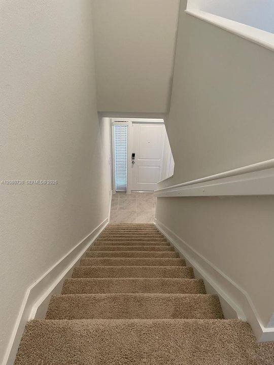 В аренду: $2,300 (3 спален, 2 ванн, 1433 Квадратных фут)