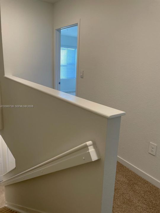 В аренду: $2,300 (3 спален, 2 ванн, 1433 Квадратных фут)