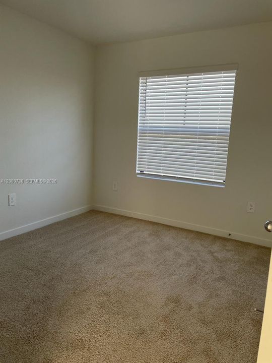 В аренду: $2,300 (3 спален, 2 ванн, 1433 Квадратных фут)