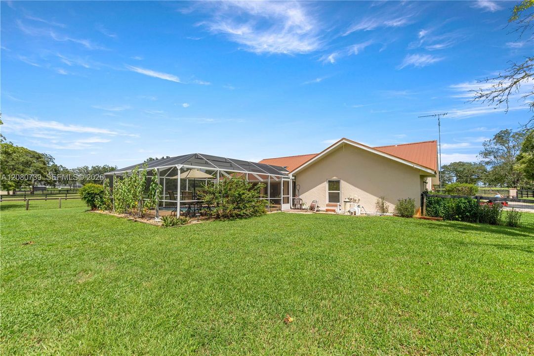For Sale: $739,900 (3 beds, 2 baths, 2000 Square Feet)