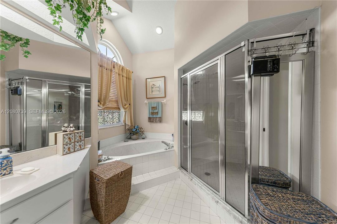 For Sale: $739,900 (3 beds, 2 baths, 2000 Square Feet)