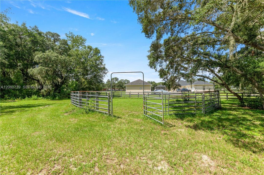 For Sale: $739,900 (3 beds, 2 baths, 2000 Square Feet)