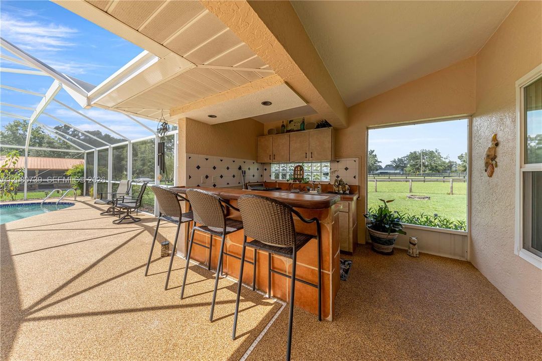 For Sale: $739,900 (3 beds, 2 baths, 2000 Square Feet)