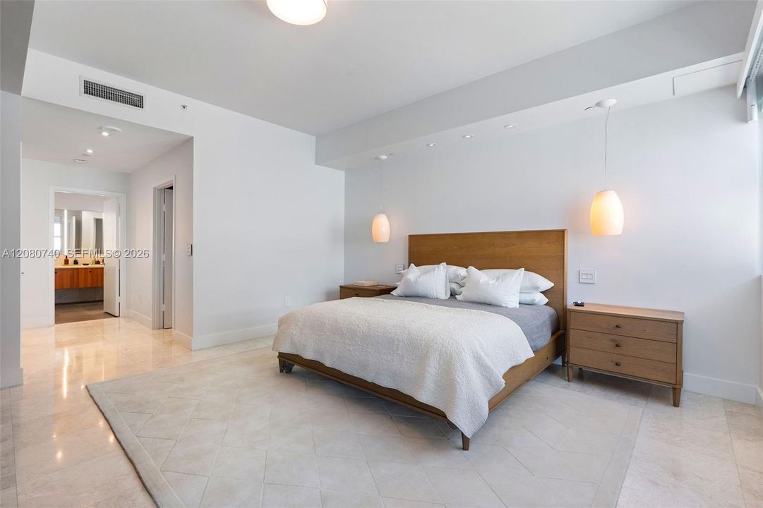 For Sale: $1,630,000 (2 beds, 2 baths, 1755 Square Feet)