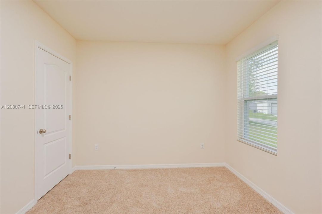 For Sale: $299,000 (4 beds, 2 baths, 1872 Square Feet)