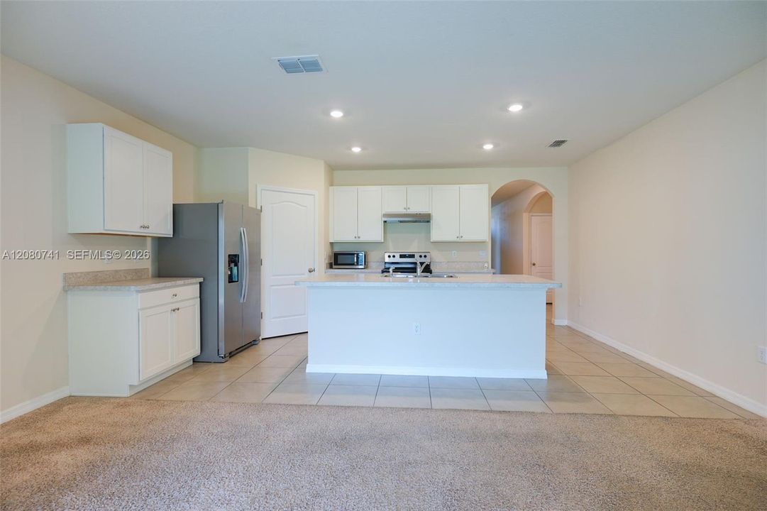 For Sale: $299,000 (4 beds, 2 baths, 1872 Square Feet)