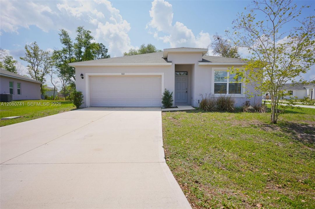 For Sale: $299,000 (4 beds, 2 baths, 1872 Square Feet)