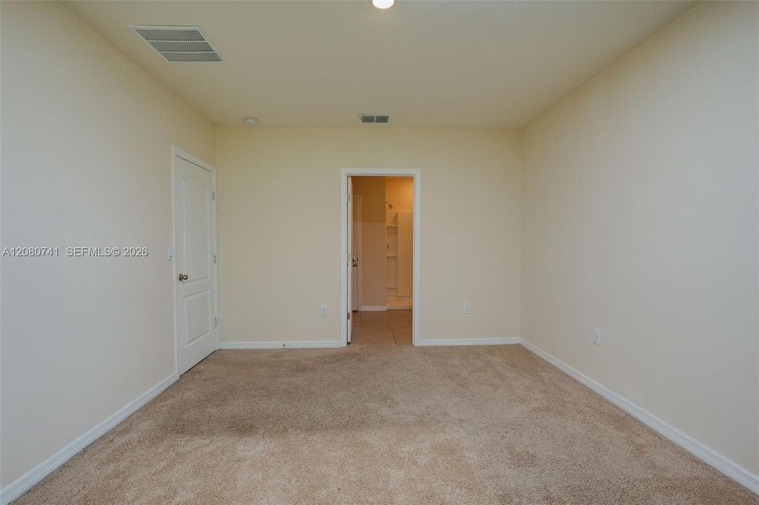 For Sale: $299,000 (4 beds, 2 baths, 1872 Square Feet)