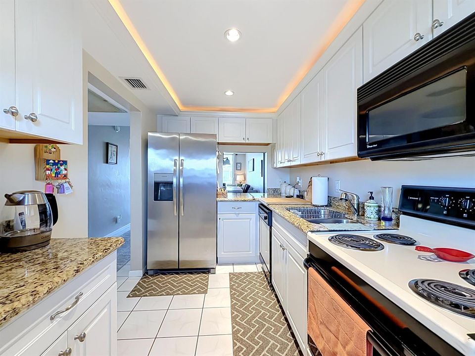 4500 N Federal Highway #315b-27