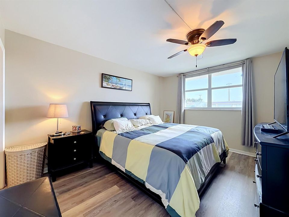 4500 N Federal Highway #315b-55