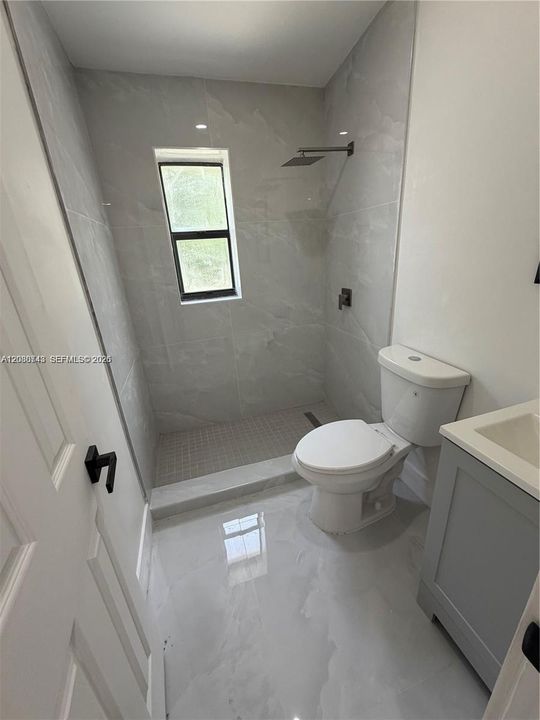 На продажу: $488,000 (4 спален, 2 ванн, 1167 Квадратных фут)